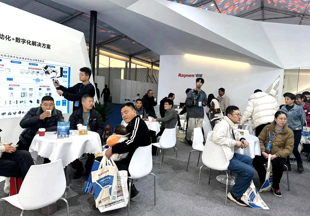 濮院展會精彩回顧 | 睿能展位人潮涌動，行業(yè)前沿技術(shù)一覽無余https://mmbiz.qpic.cn/mmbiz_jpg/uVPLicGse1zfSGAnFj8sU92BkOhtqnEerEJasH17wcFWMmXUSNBo3ibFJKHRHTG82ccnGjNOMEhdcbEAZuheWEIQ/640?wx_fmt=jpeg&from=appmsg&tp=wxpic&wxfrom=5&wx_(圖10)